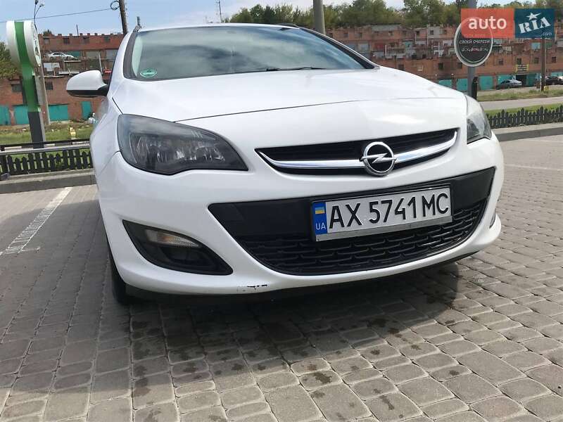 Opel Astra 2013