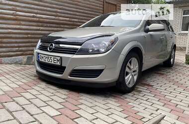 Универсал Opel Astra 2005 в Житомире