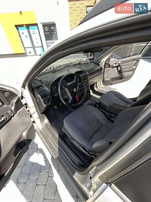 Универсал Opel Astra 2004 в Коломые
