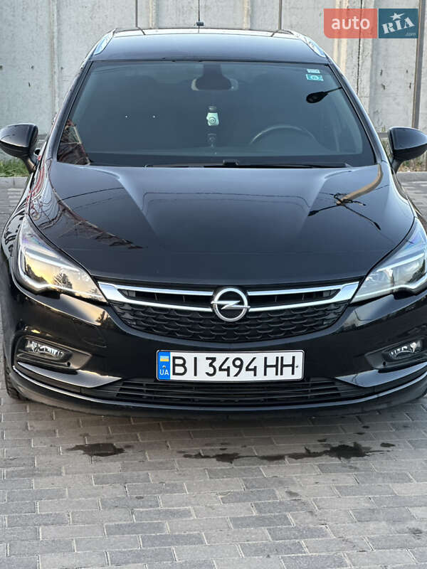 Универсал Opel Astra 2017 в Лубнах