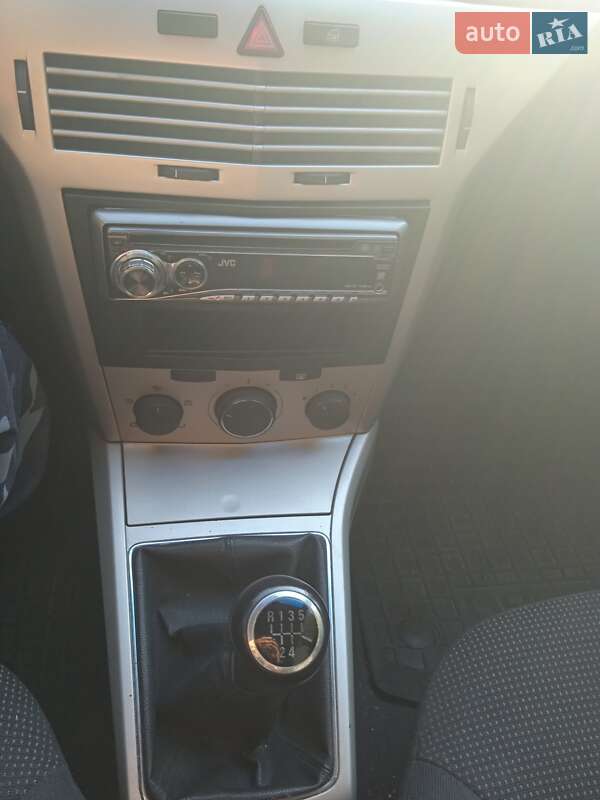 Хетчбек Opel Astra 2007 в Коростені