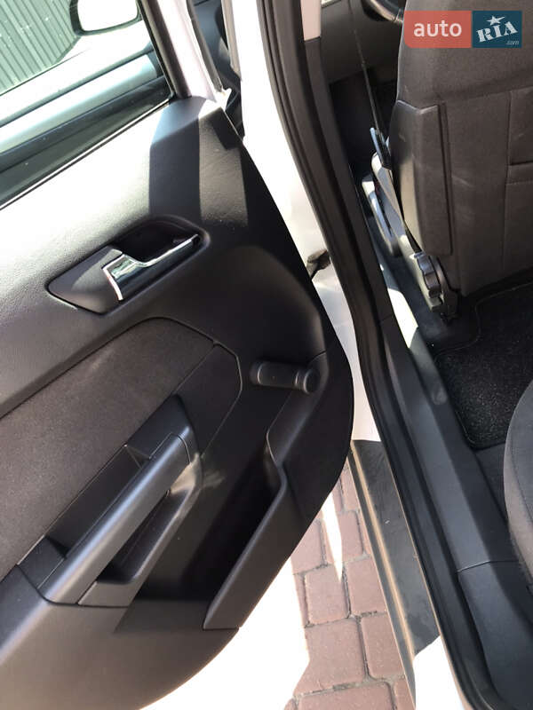 Хэтчбек Opel Astra 2009 в Горишних Плавнях