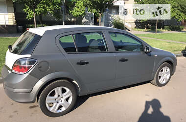 Хетчбек Opel Astra 2009 в Горішніх Плавнях