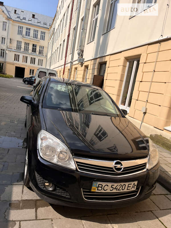 Универсал Opel Astra 2009 в Львове