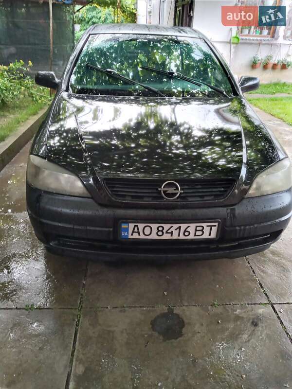 Хэтчбек Opel Astra 2001 в Виноградове