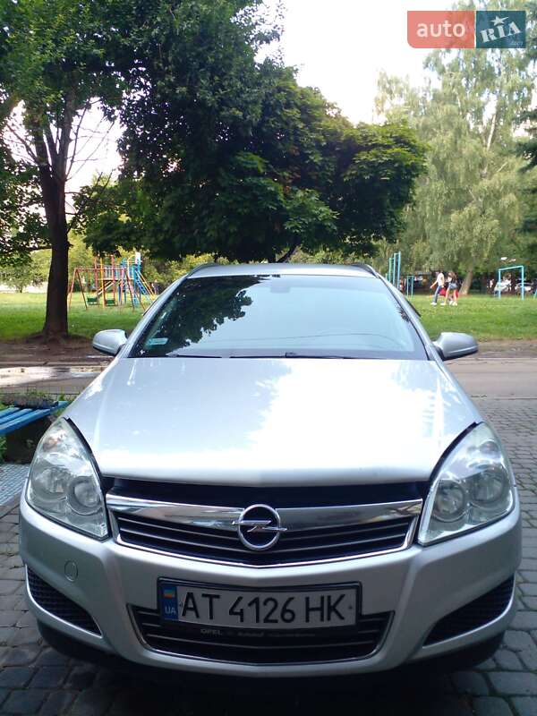 Универсал Opel Astra 2009 в 