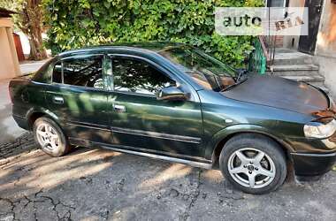 Седан Opel Astra 2004 в Днепре