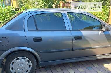 Седан Opel Astra 2008 в Тернополі