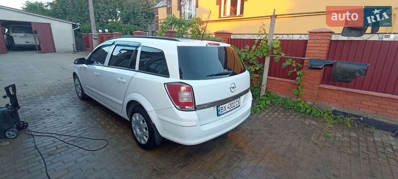 Універсал Opel Astra 2007 в Віньківцях