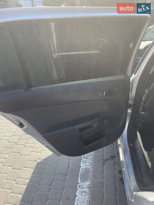 Універсал Opel Astra 2006 в Харкові