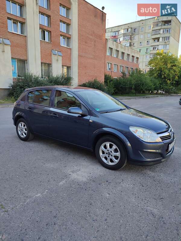 Opel Astra 2009