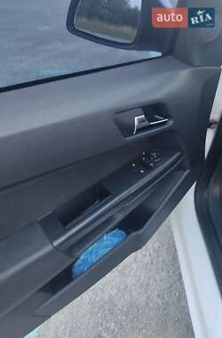 Универсал Opel Astra 2011 в 