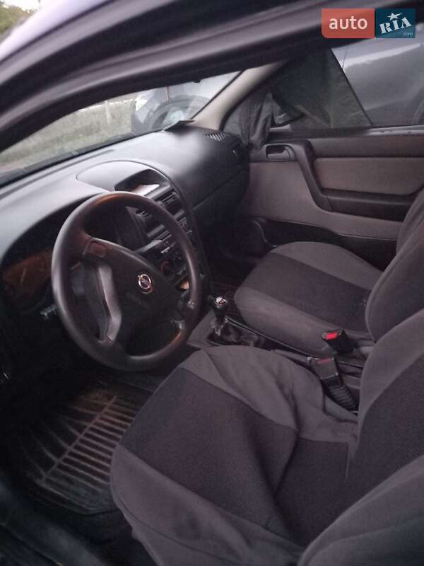 Универсал Opel Astra 2001 в Изяславе