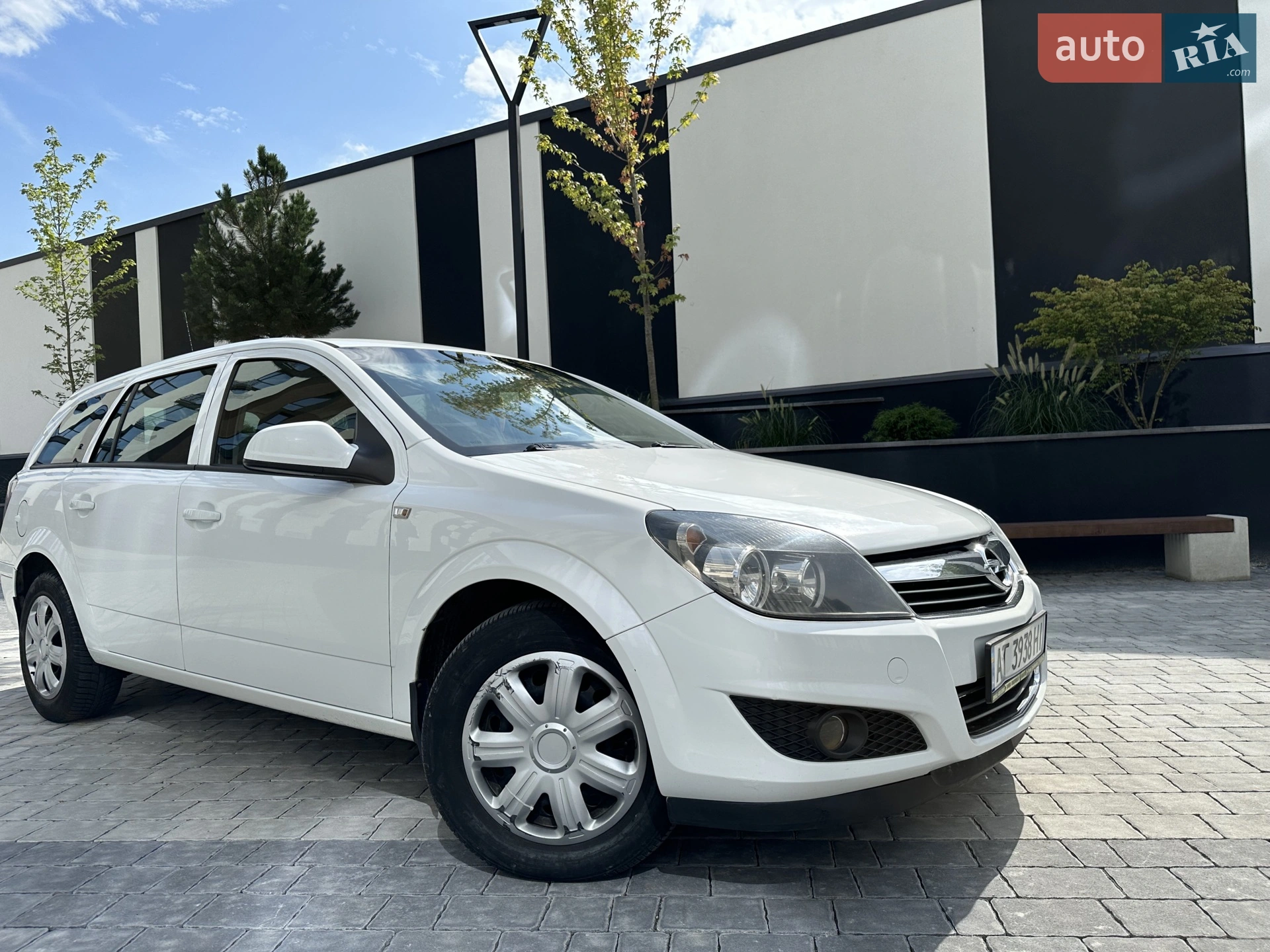 2011 Opel Astra - мініатюра 10