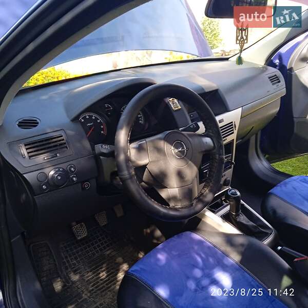 Хетчбек Opel Astra 2008 в Стрию фото 9 Хетчбек Opel Astra 2008 в Стрию