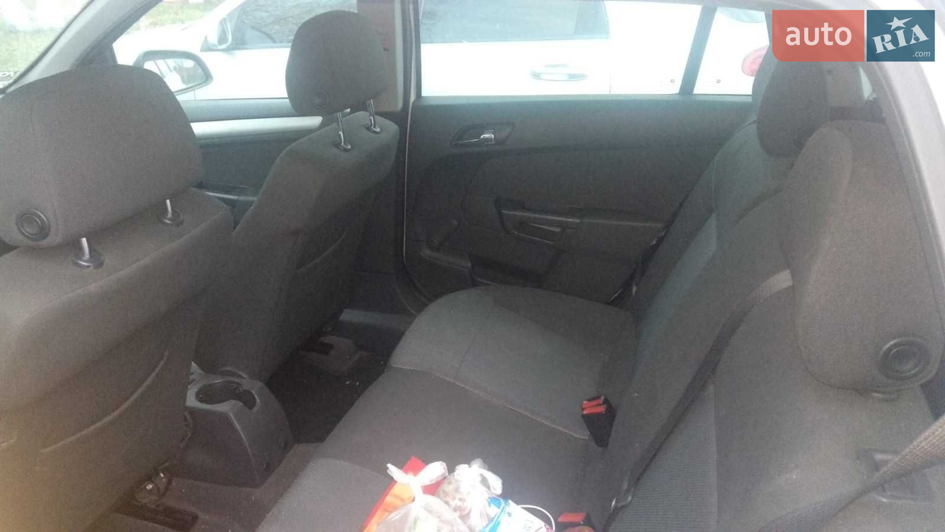 2010 Opel Astra - мініатюра 2