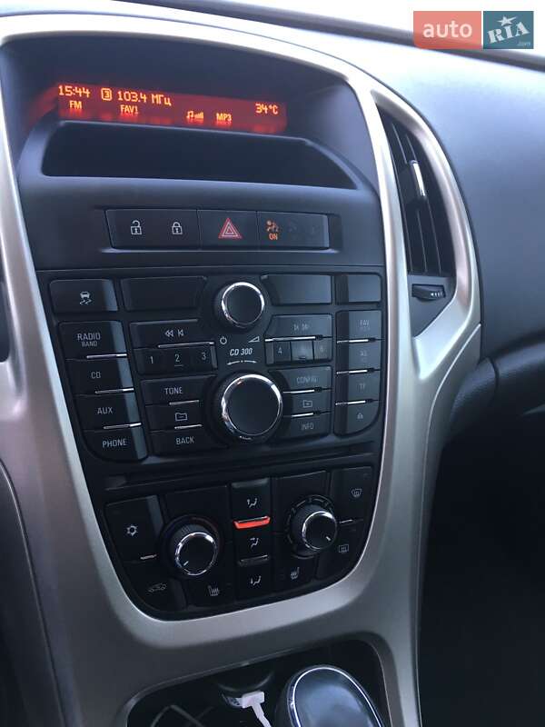 Хэтчбек Opel Astra 2011 в Ивано-Франковске