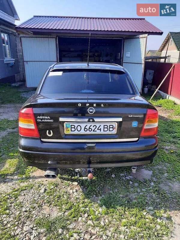 Седан Opel Astra 2006 в Чорткове