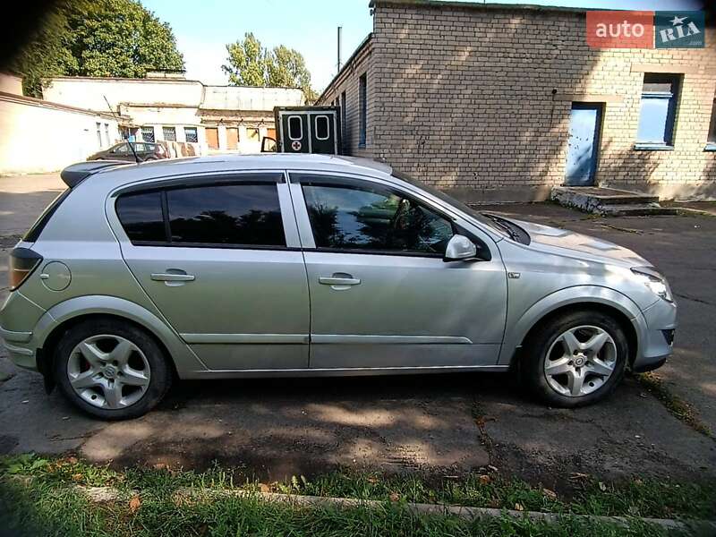Хэтчбек Opel Astra 2008 в Покровске фото 4 Хэтчбек Opel Astra 2008 в Покровске