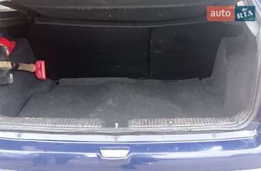 Седан Opel Astra 2005 в Сумах