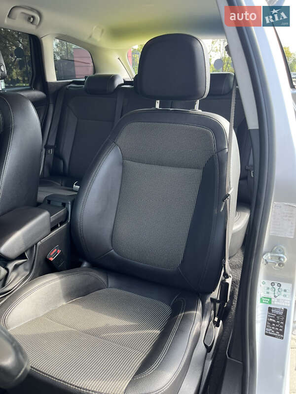 Универсал Opel Astra 2013 в Дрогобыче