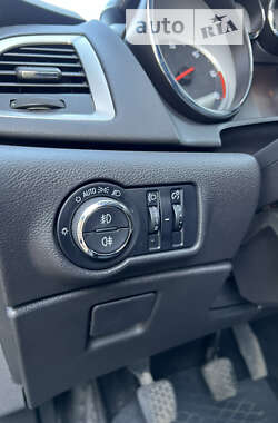 Универсал Opel Astra 2012 в 