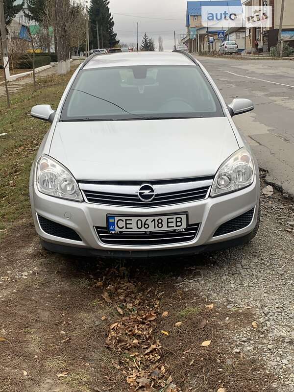 Универсал Opel Astra 2008 в Кельменцах