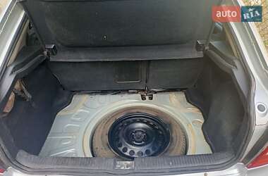 Хетчбек Opel Astra 2001 в 