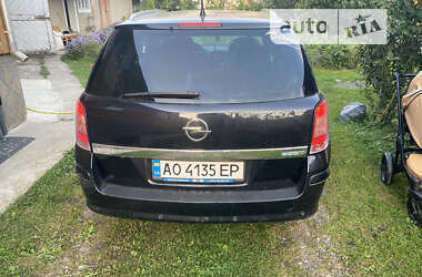 Универсал Opel Astra 2010 в Межгорье