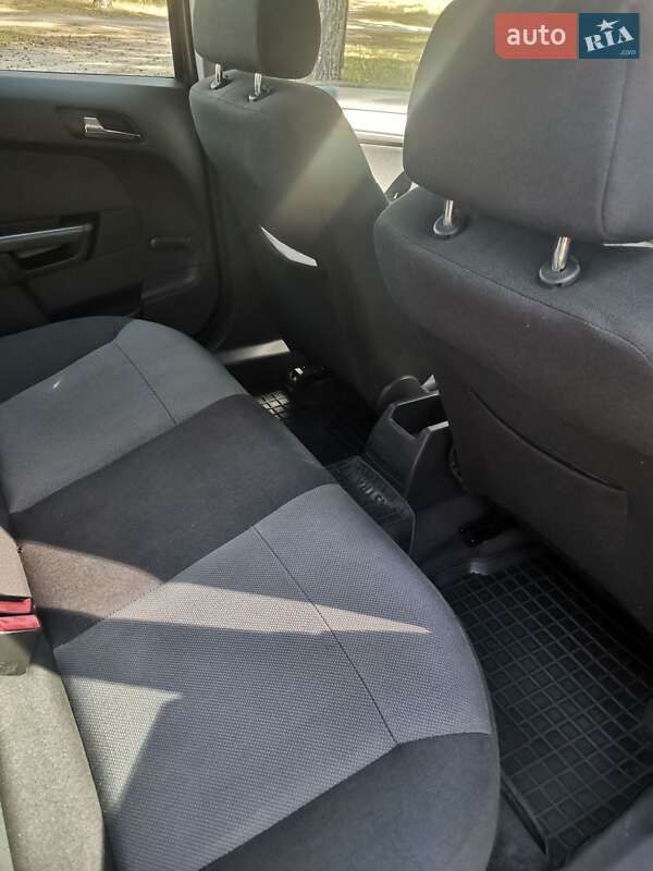 Хэтчбек Opel Astra 2006 в Сумах