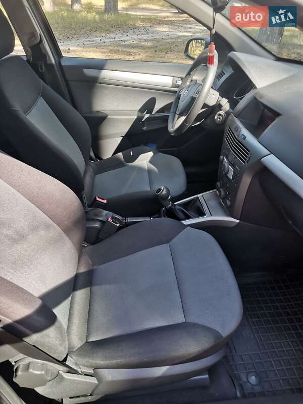 Хэтчбек Opel Astra 2006 в Сумах фото 23 Хэтчбек Opel Astra 2006 в Сумах