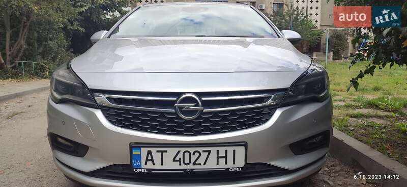 Универсал Opel Astra 2018 в 