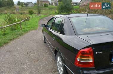 Седан Opel Astra 2002 в 