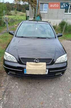 Седан Opel Astra 2002 в Ивано-Франковске