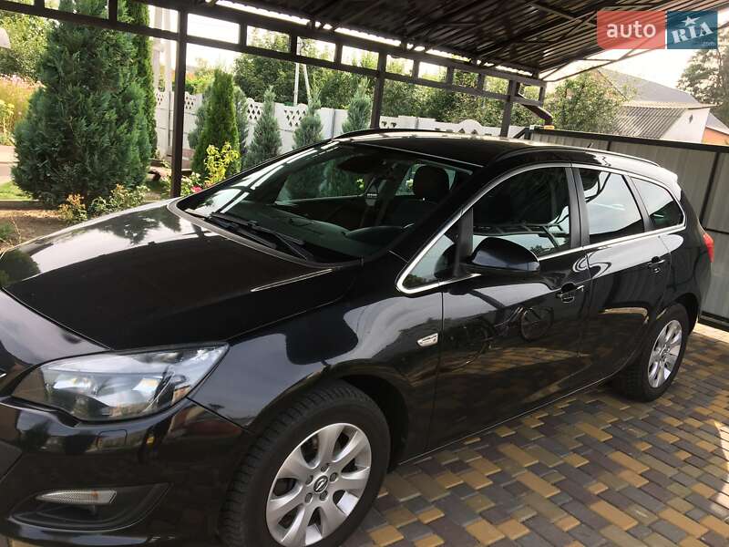 Универсал Opel Astra 2015 в Борисполе