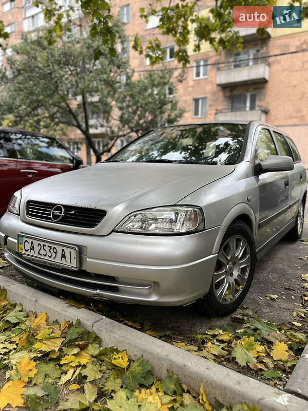 Универсал Opel Astra 2004 в Киеве