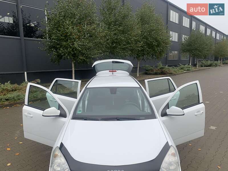 Универсал Opel Astra 2009 в Белой Церкви