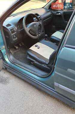 Седан Opel Astra 2001 в Харкові