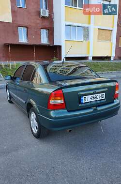 Седан Opel Astra 2001 в Харькове