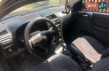 Седан Opel Astra 2006 в Долині