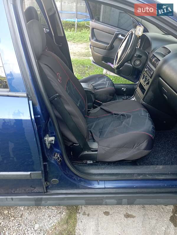 Универсал Opel Astra 2004 в Заболотове