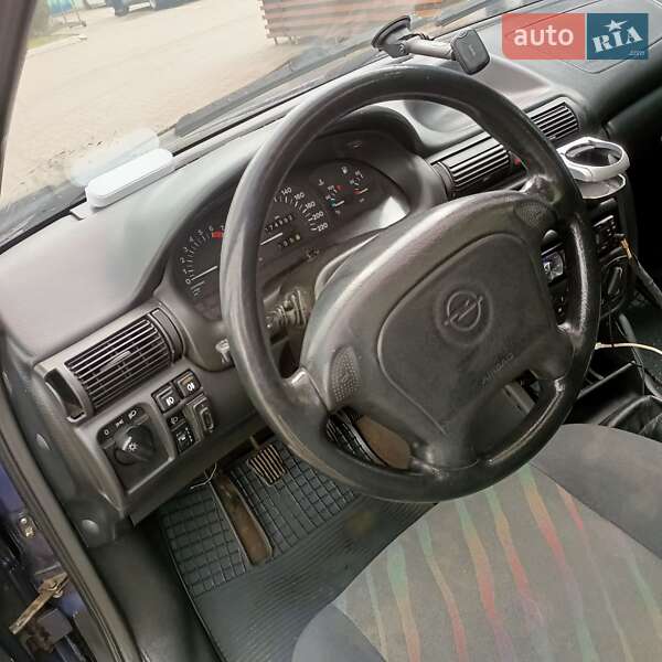 Универсал Opel Astra 1995 в Ивано-Франковске