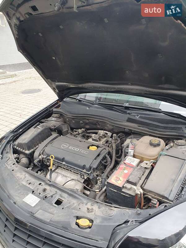 Хэтчбек Opel Astra 2011 в Ивано-Франковске