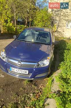 Универсал Opel Astra 2009 в Дрогобыче