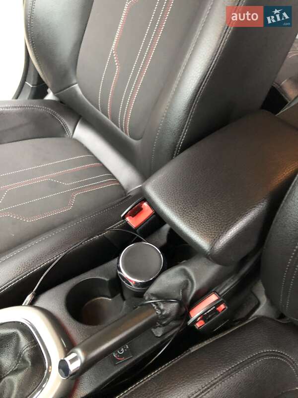 Хэтчбек Opel Astra 2012 в Белой Церкви