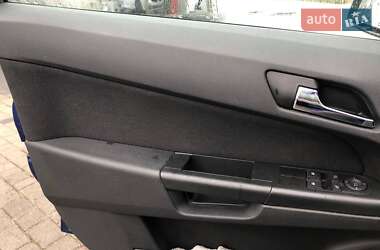 Универсал Opel Astra 2006 в 