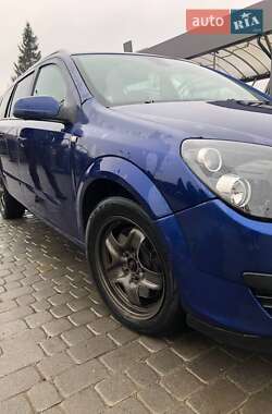 Универсал Opel Astra 2006 в 