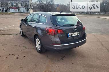 Универсал Opel Astra 2013 в Чернигове