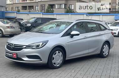 Універсал Opel Astra 2019 в Одесі