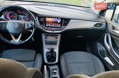 Универсал Opel Astra 2016 в 